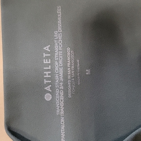Athleta Size M Transcend Stash Crop Straight Leg, Bali Green, NWOT. Rare Color - Picture 12 of 13